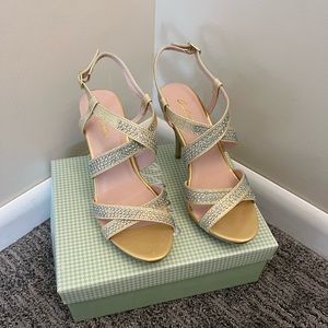 Very good brand new good condition worn once